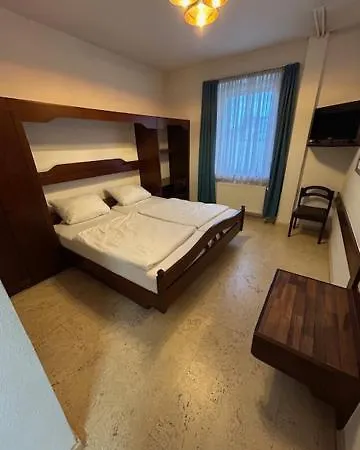 Hotel Parkhotel *